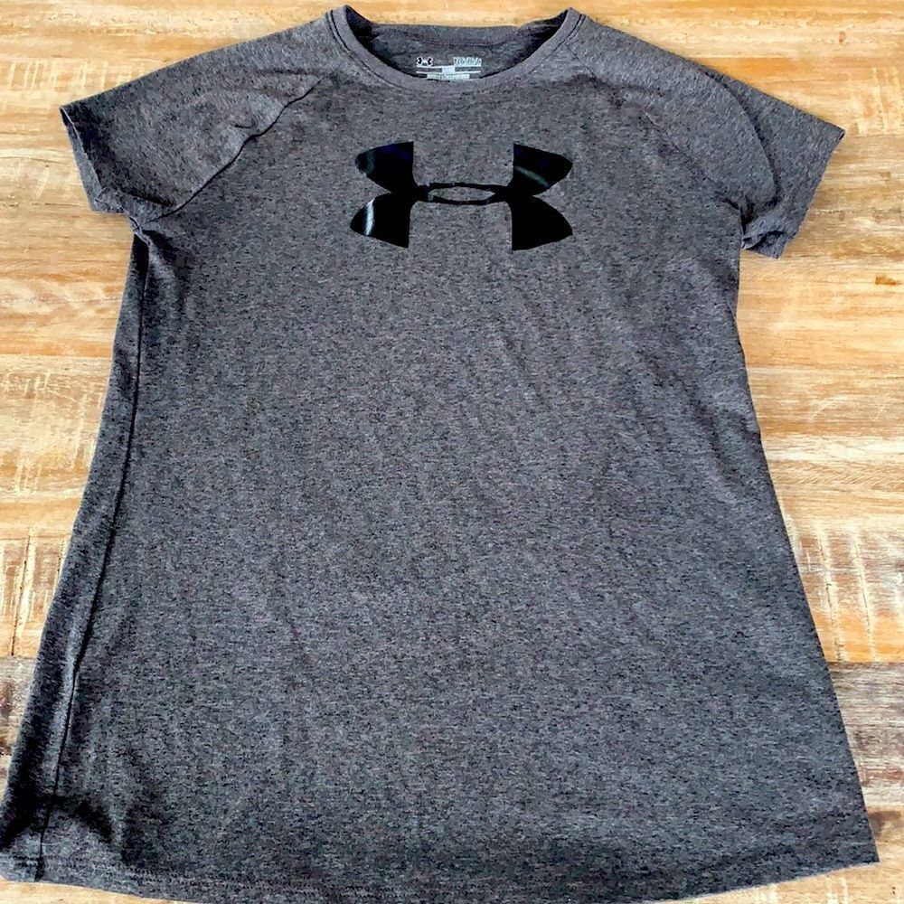 Under Armour gray loose fit heat gear